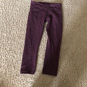 Burgundy Lululemon crop leggings size 6